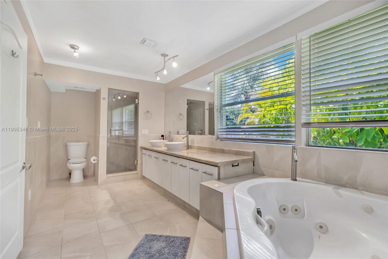 13820 SW 82nd Ave, Palmetto Bay, FL 33158 Photo