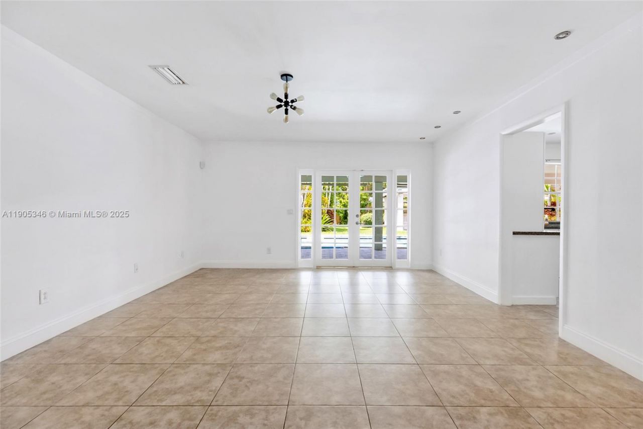 13820 SW 82nd Ave, Palmetto Bay, FL 33158 Photo