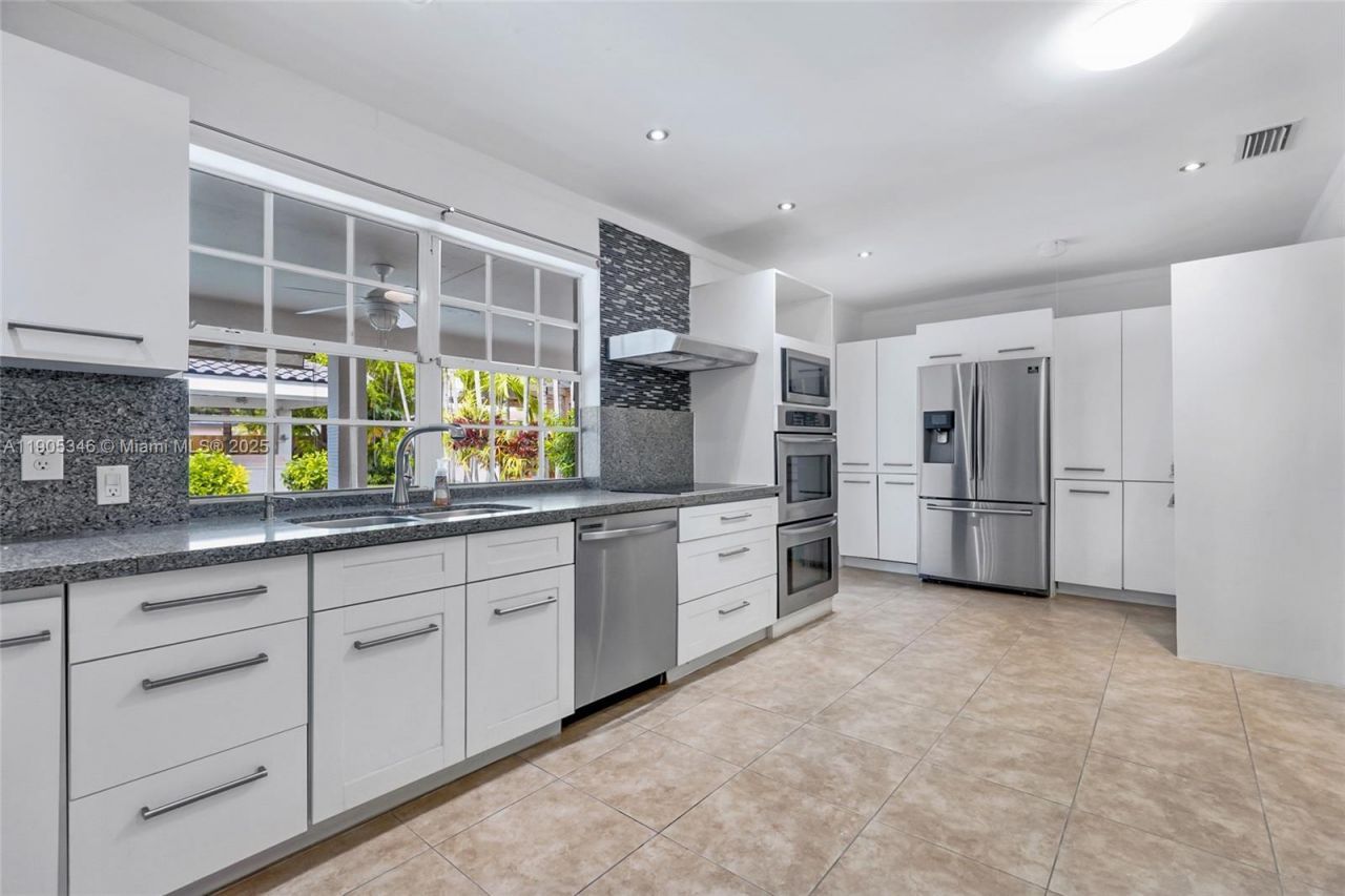 13820 SW 82nd Ave, Palmetto Bay, FL 33158 Photo