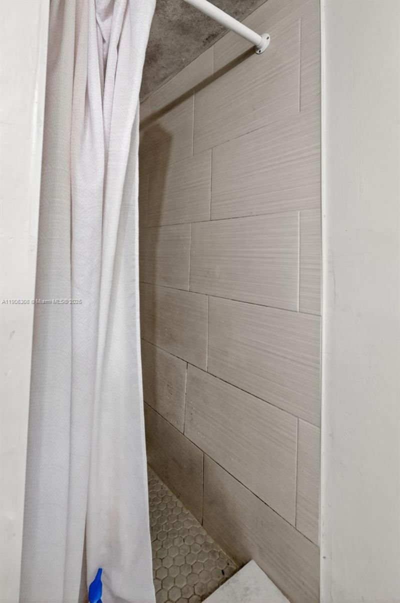 11925 NE 2nd Ave, Unit B105, North Miami, FL 33161 Photo