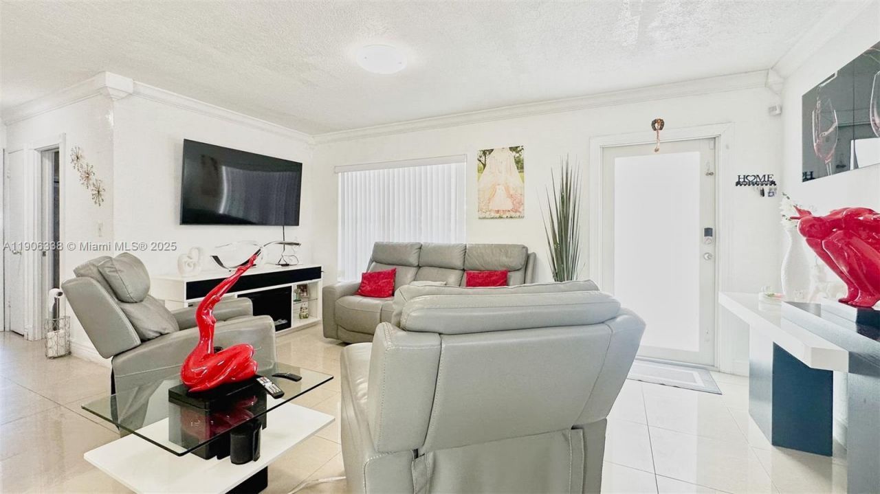 20515 NW 45th Ave, Miami Gardens, FL 33055 Photo