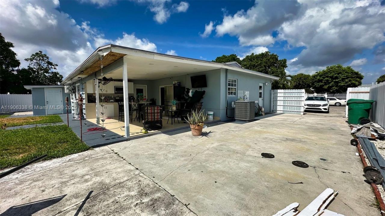 20515 NW 45th Ave, Miami Gardens, FL 33055 Photo