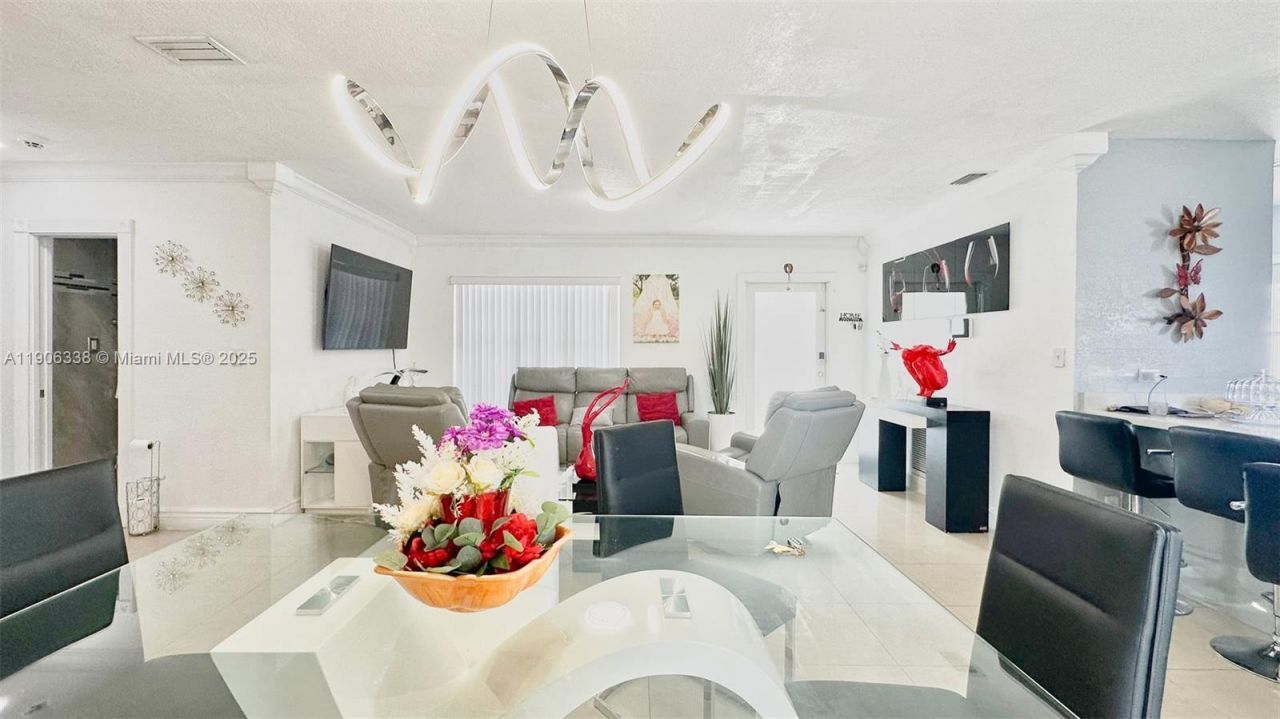 20515 NW 45th Ave, Miami Gardens, FL 33055 Photo