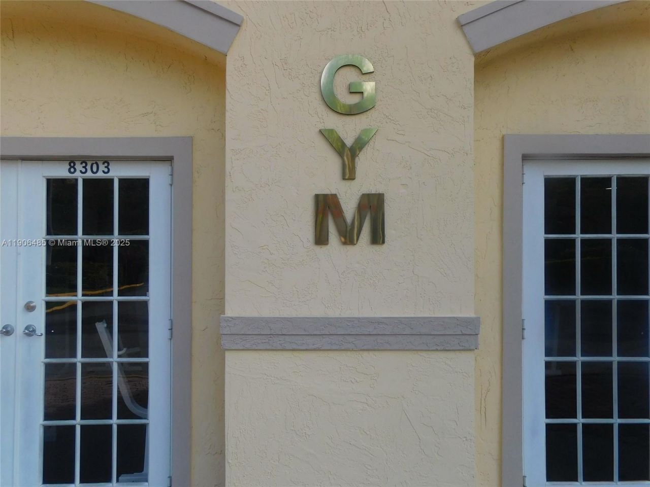 8290 Lake Dr, Unit 216, Doral, FL 33166 Photo