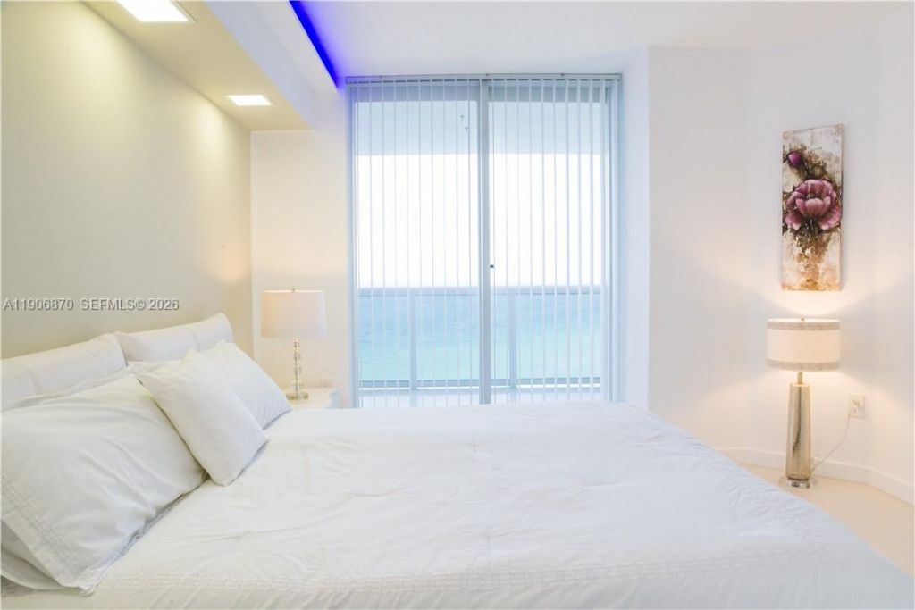 6301 Collins Ave, Unit 1402, Miami Beach, FL 33141 Photo