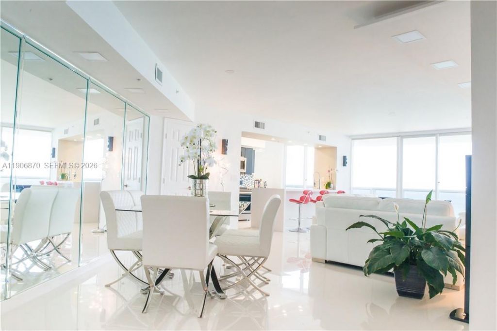 6301 Collins Ave, Unit 1402, Miami Beach, FL 33141 Photo