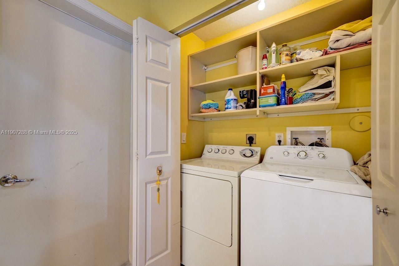 1385 Harbor Vw E, Hollywood, FL 33019 Photo