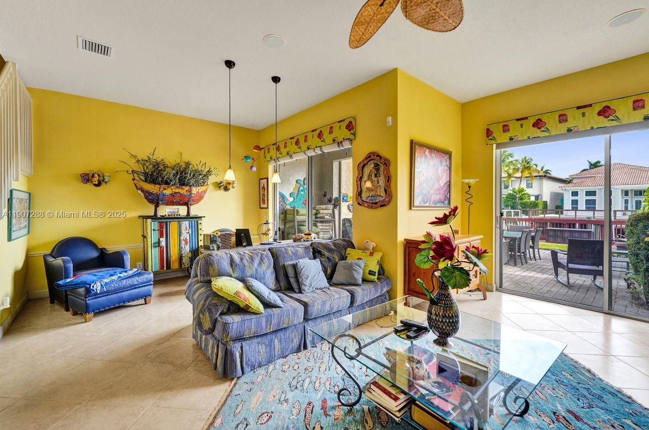 1385 Harbor Vw E, Hollywood, FL 33019 Photo