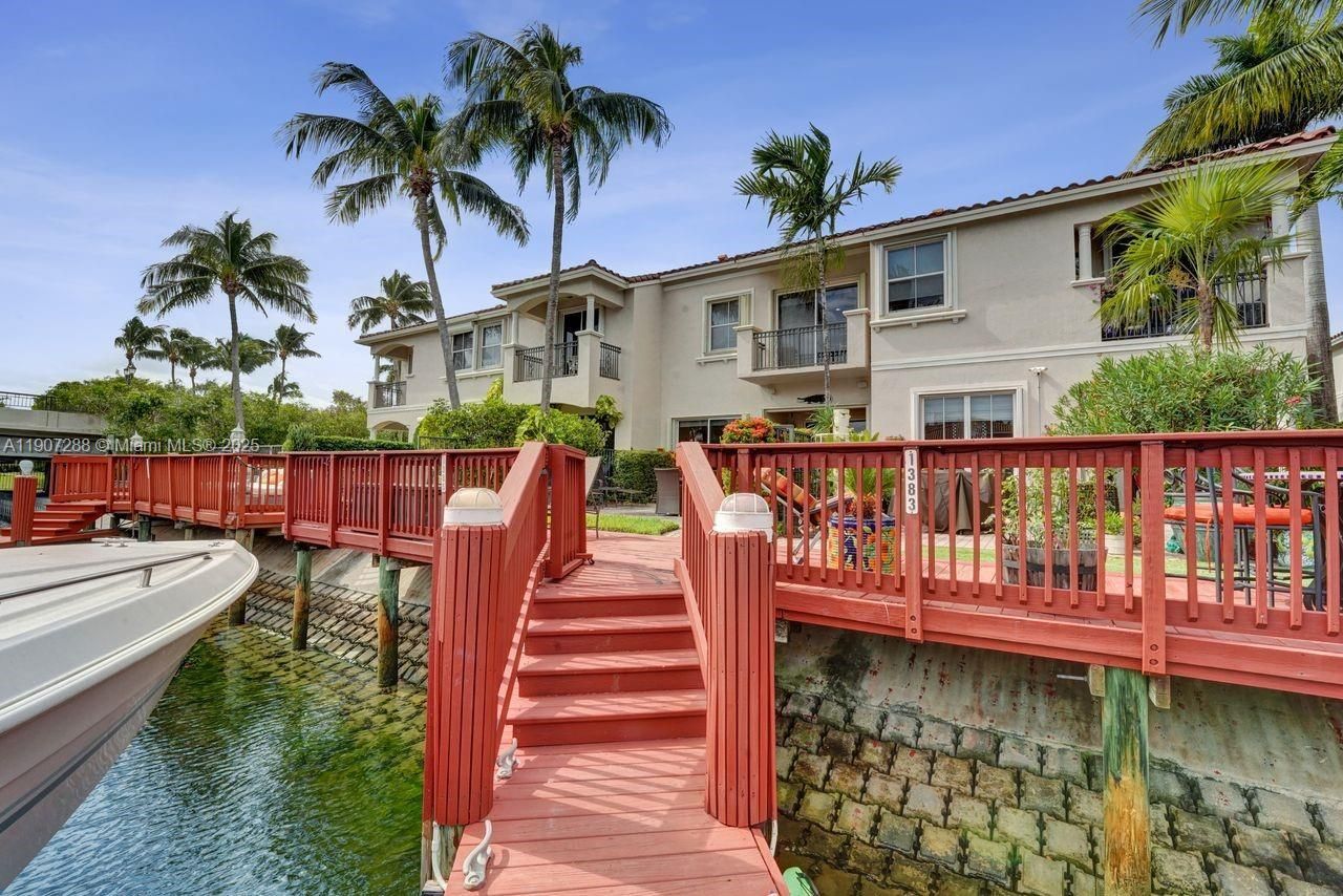 1385 Harbor Vw E, Hollywood, FL 33019 Photo