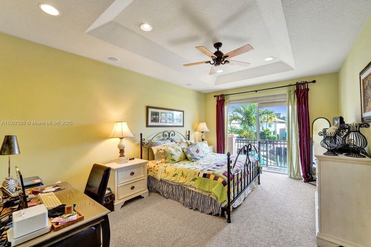 1385 Harbor Vw E, Hollywood, FL 33019 Photo