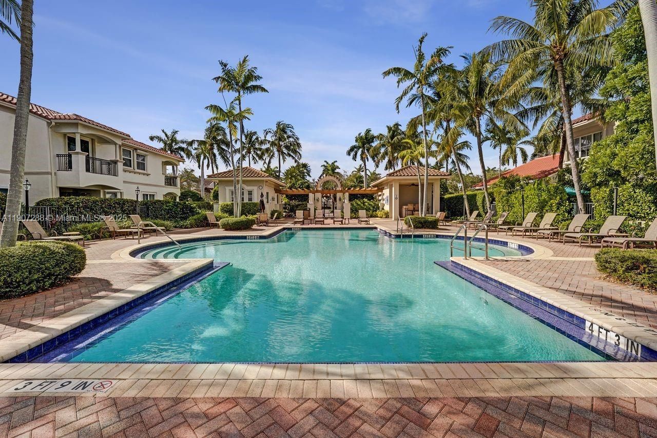 1385 Harbor Vw E, Hollywood, FL 33019 Photo