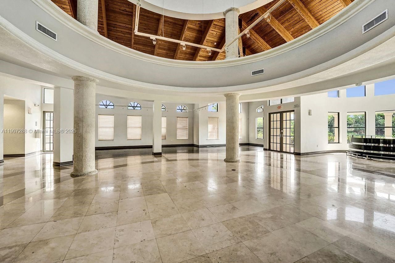 1385 Harbor Vw E, Hollywood, FL 33019 Photo