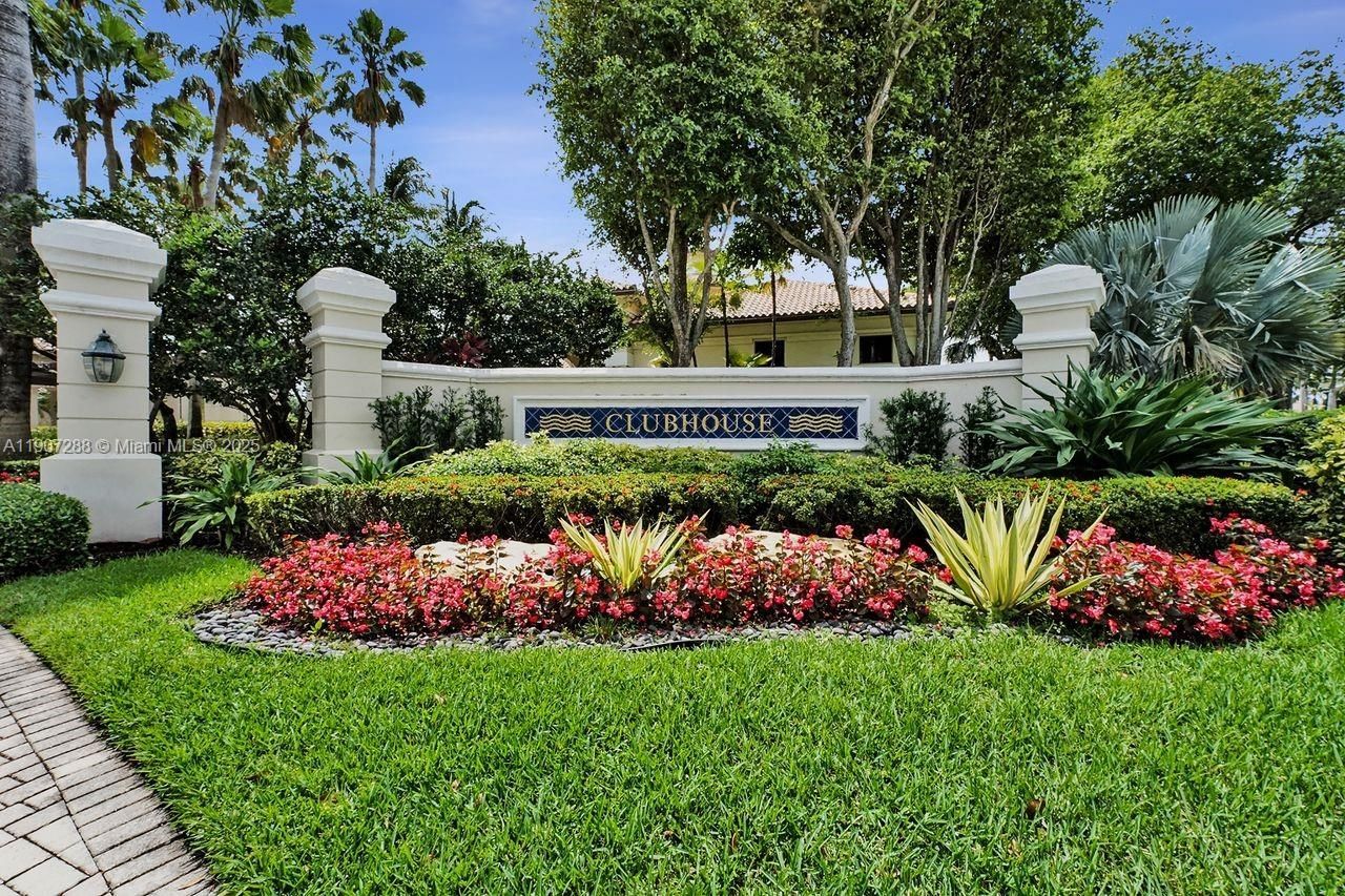 1385 Harbor Vw E, Hollywood, FL 33019 Photo