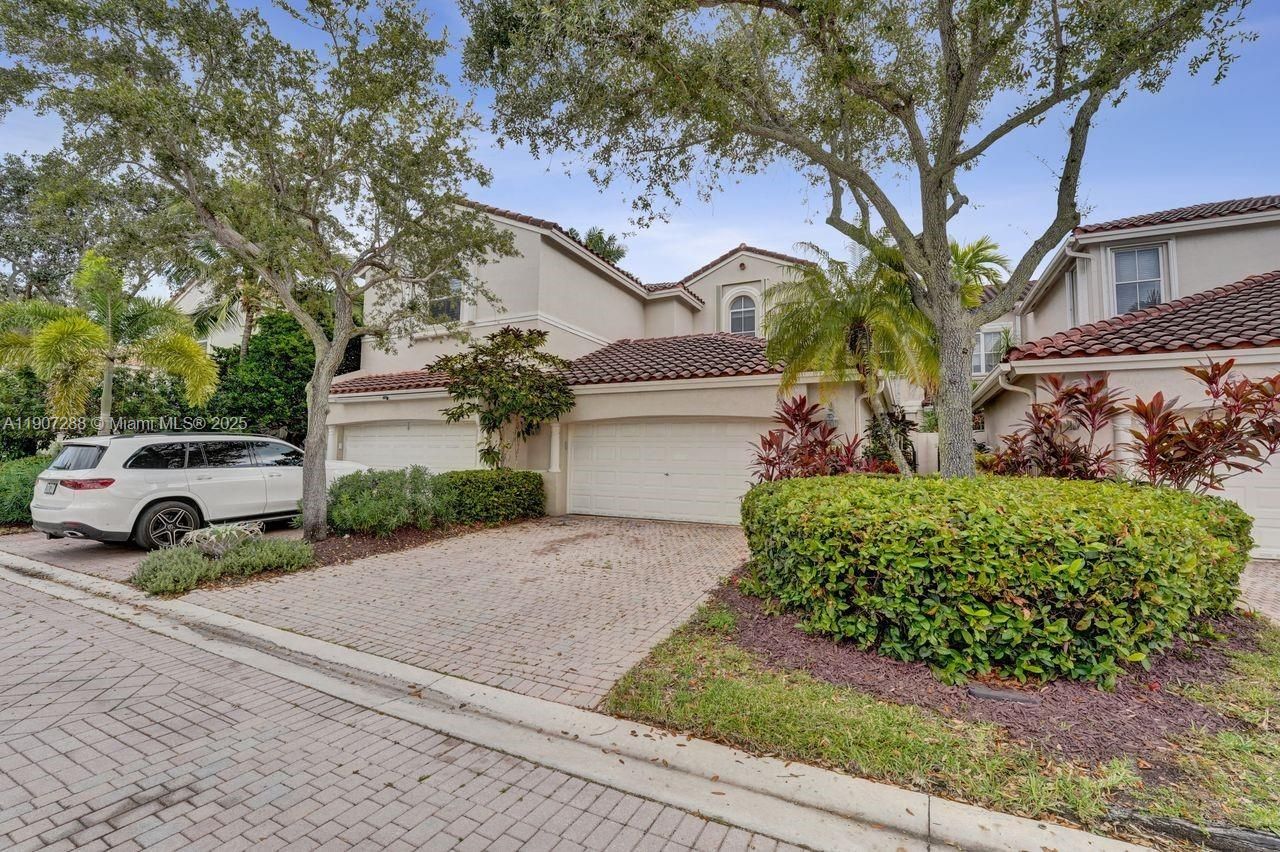 1385 Harbor Vw E, Hollywood, FL 33019 Photo