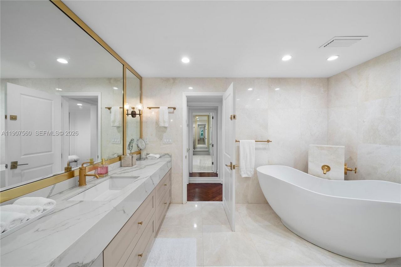 1925 Brickell Ave, Unit DPH3, Miami, FL 33129 Photo