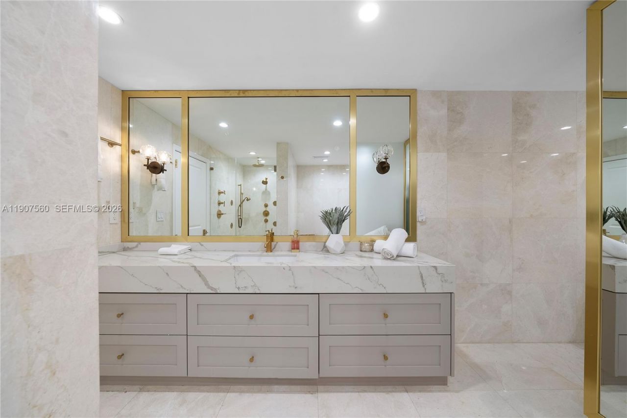 1925 Brickell Ave, Unit DPH3, Miami, FL 33129 Photo