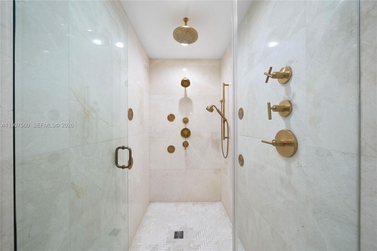 1925 Brickell Ave, Unit DPH3, Miami, FL 33129 Photo