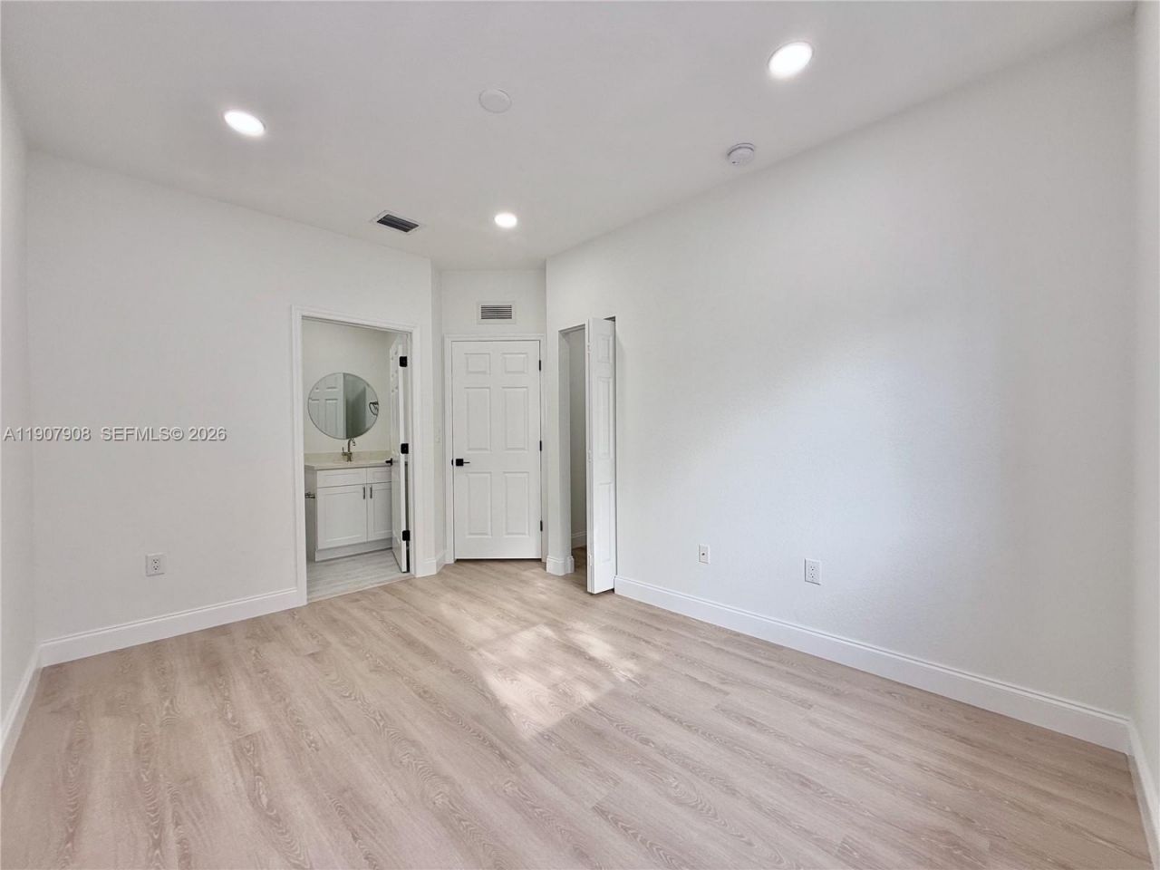 4412 Woodland Cir, Unit 4412, Tamarac, FL 33319 Photo