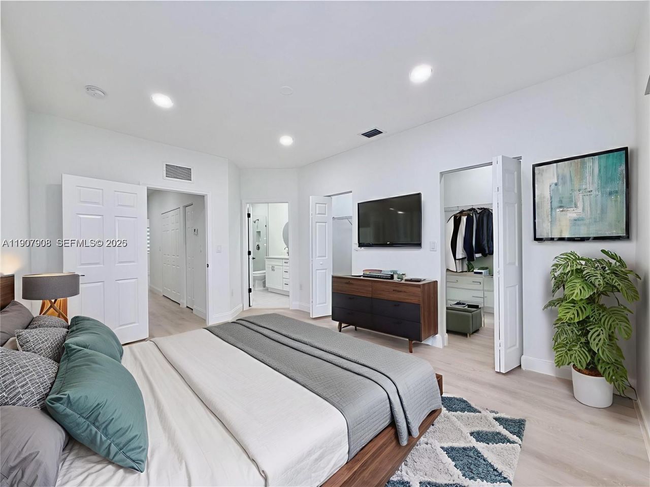 4412 Woodland Cir, Unit 4412, Tamarac, FL 33319 Photo