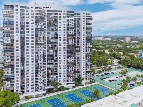 2333 Brickell Ave, Unit 517, Miami, FL 33129