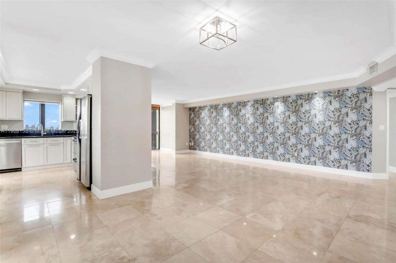 2333 Brickell Ave, Unit 517, Miami, FL 33129 Photo