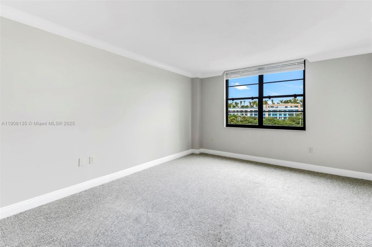 2333 Brickell Ave, Unit 517, Miami, FL 33129 Photo
