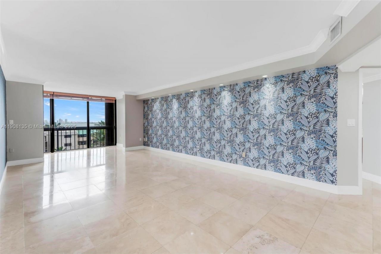 2333 Brickell Ave, Unit 517, Miami, FL 33129 Photo
