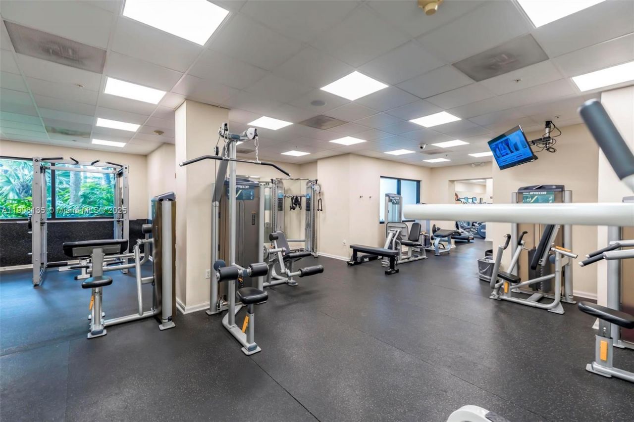 2333 Brickell Ave, Unit 517, Miami, FL 33129 Photo