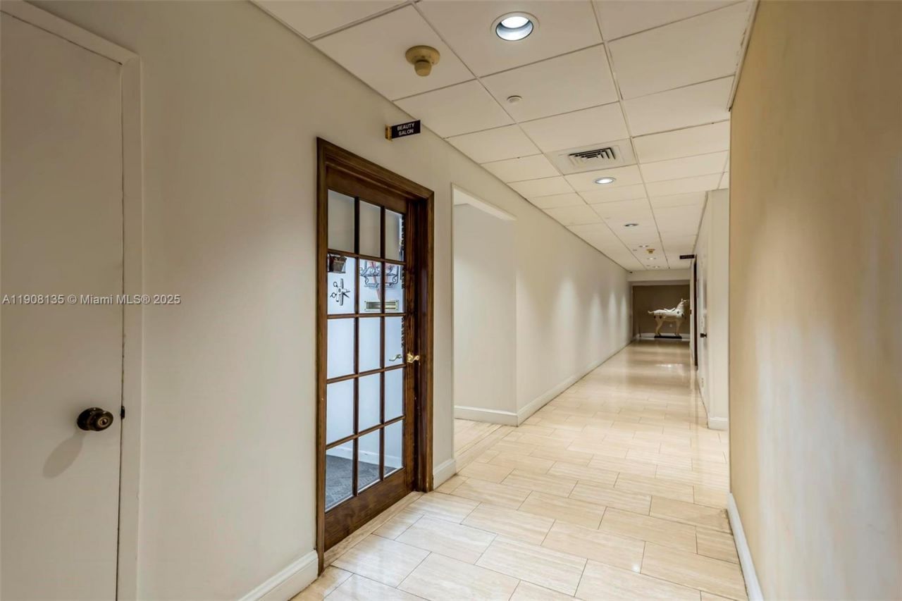 2333 Brickell Ave, Unit 517, Miami, FL 33129 Photo