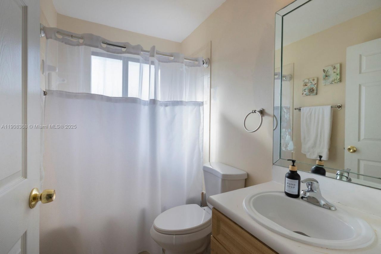 10941 SW 226th Ter, Miami, FL 33170 Photo