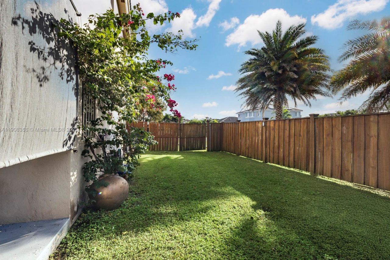 10941 SW 226th Ter, Miami, FL 33170 Photo