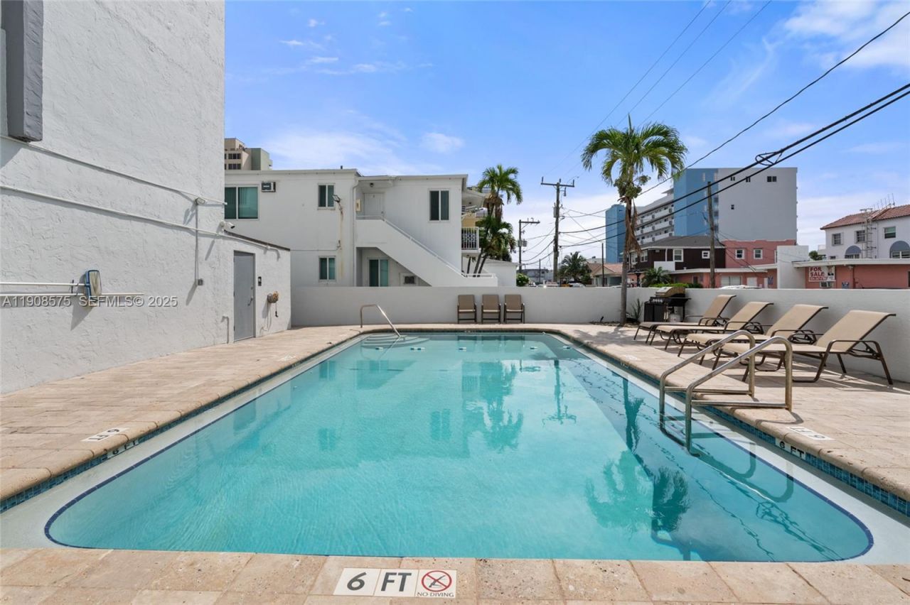 211 S Ocean Dr, Unit 304, Hollywood, FL 33019 Photo