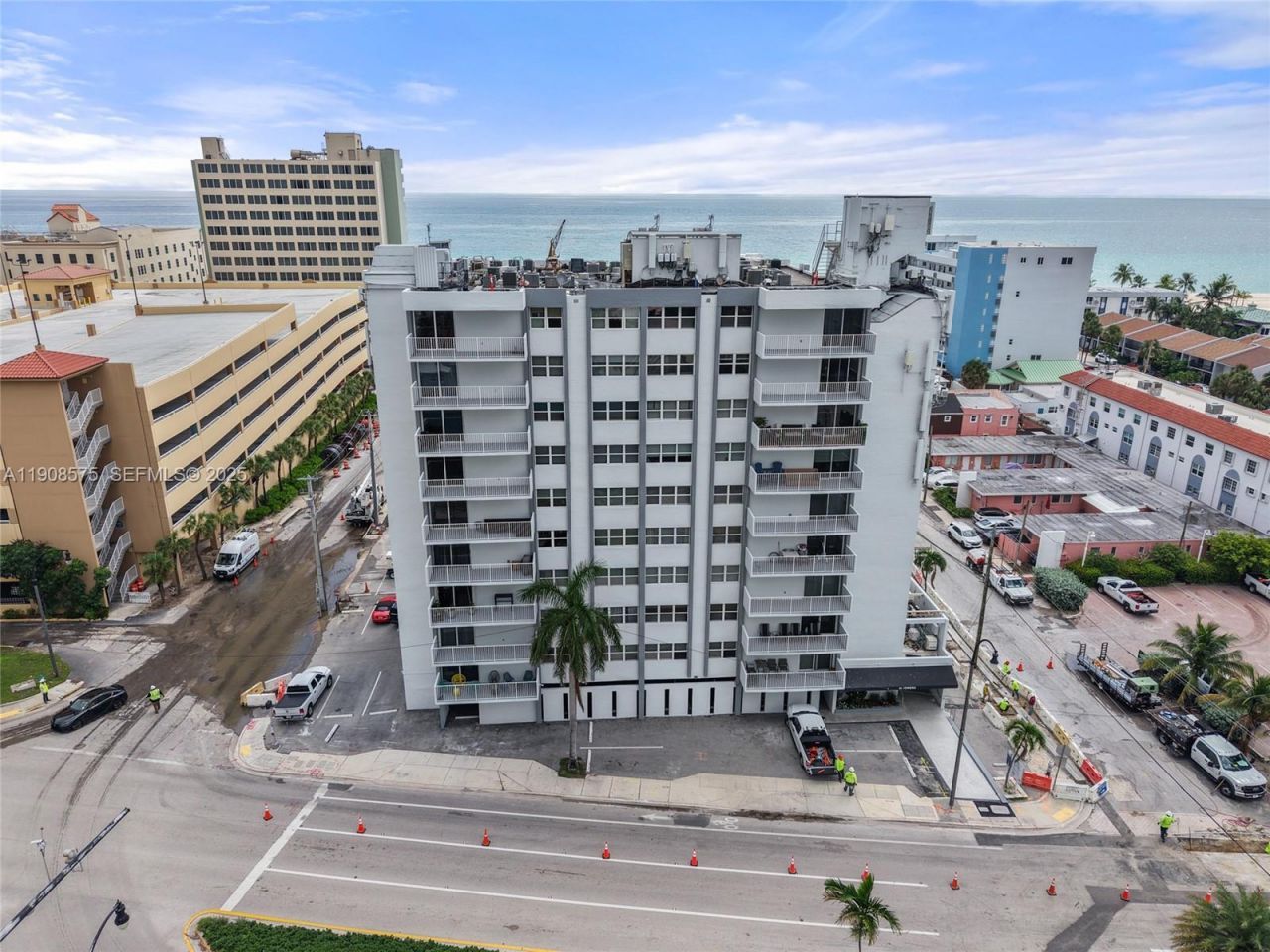 211 S Ocean Dr, Unit 304, Hollywood, FL 33019 Photo