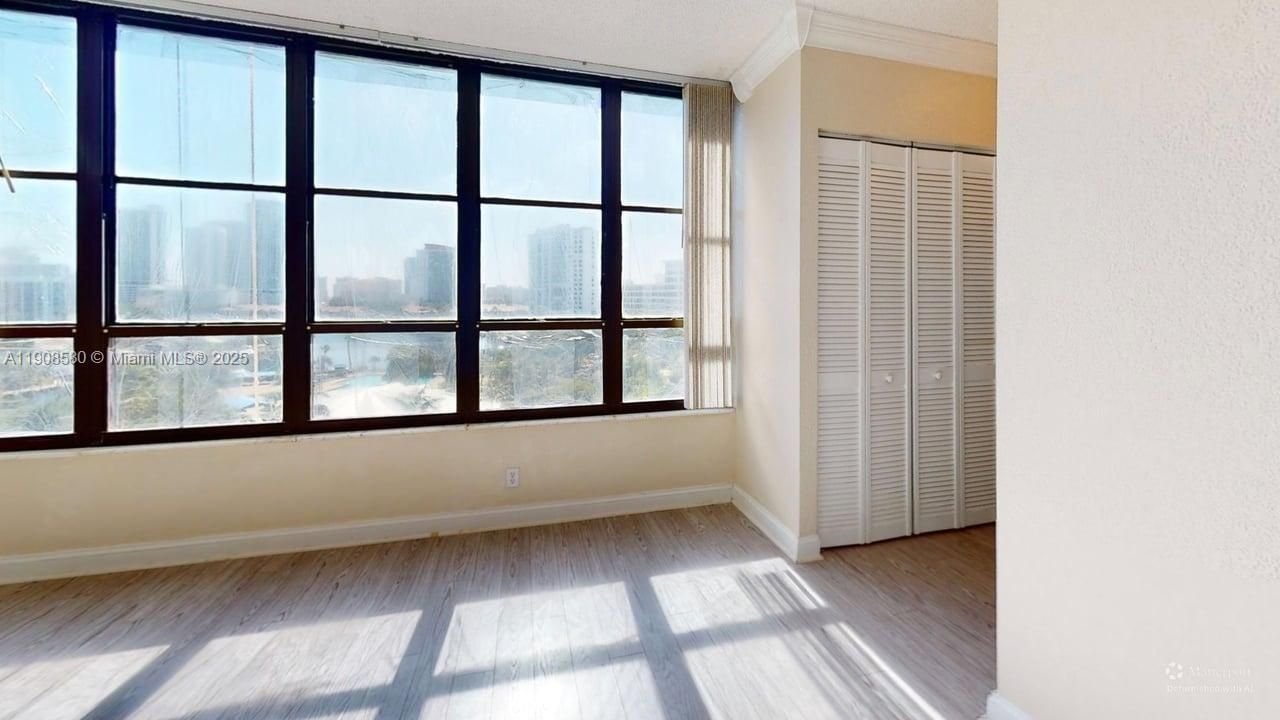 600 Three Islands Blvd, Unit 721, Hallandale Beach, FL 33009 Photo