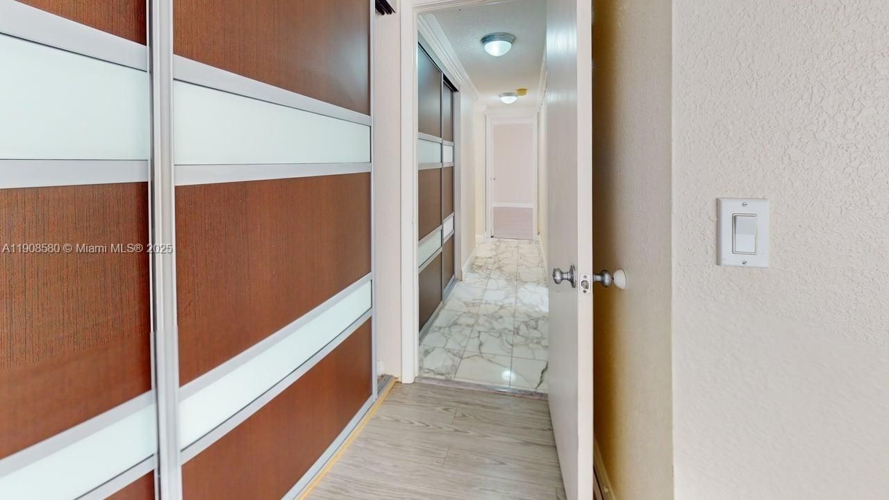 600 Three Islands Blvd, Unit 721, Hallandale Beach, FL 33009 Photo