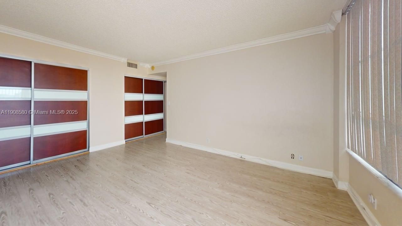 600 Three Islands Blvd, Unit 721, Hallandale Beach, FL 33009 Photo
