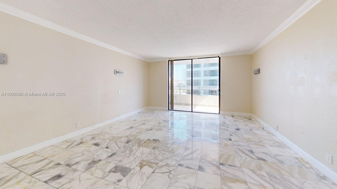 600 Three Islands Blvd, Unit 721, Hallandale Beach, FL 33009 Photo