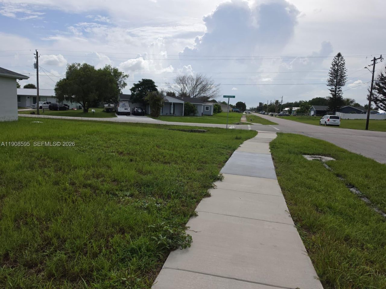 482 NW Marion Ave, Port Saint Lucie, FL 34983 Photo