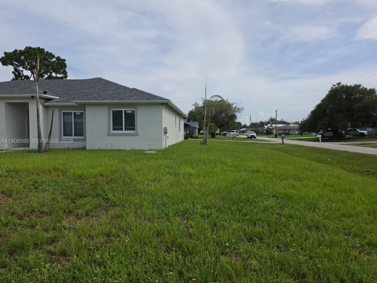 482 NW Marion Ave, Port Saint Lucie, FL 34983 Photo