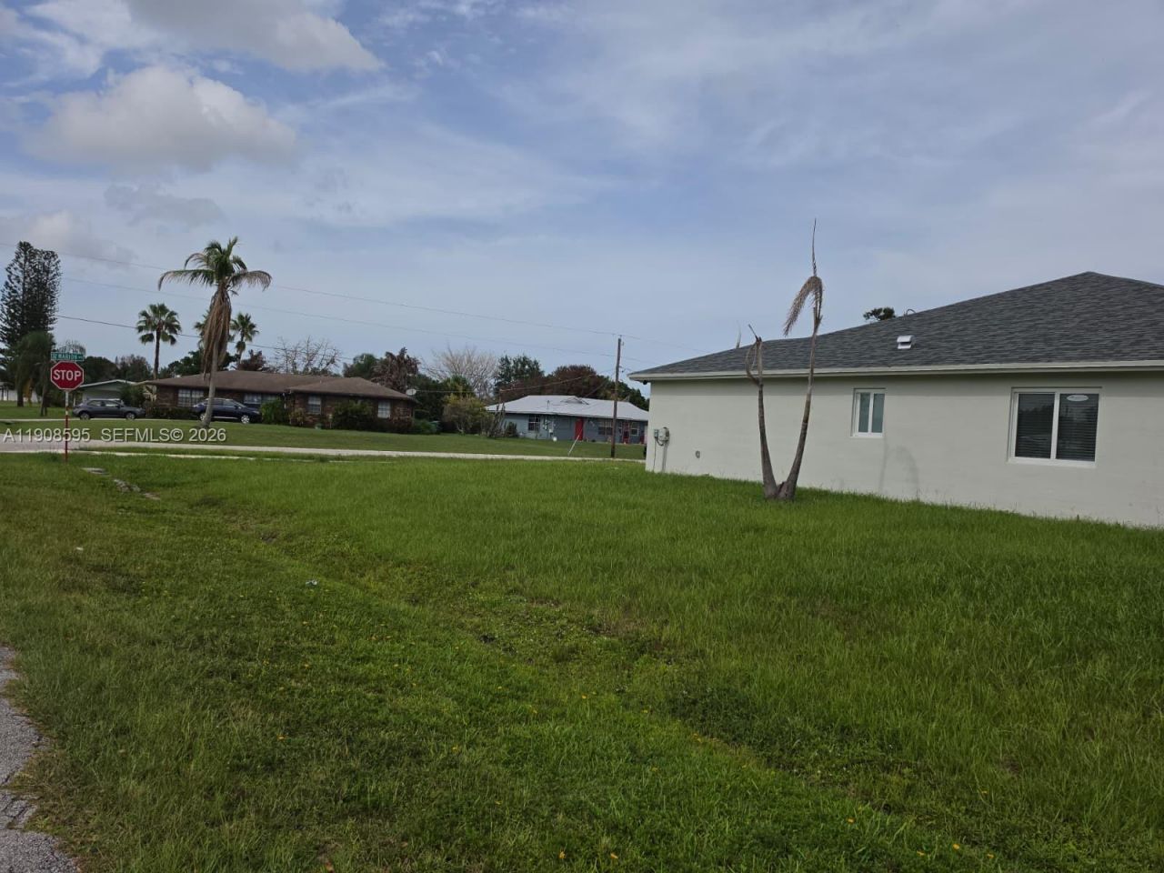 482 NW Marion Ave, Port Saint Lucie, FL 34983 Photo