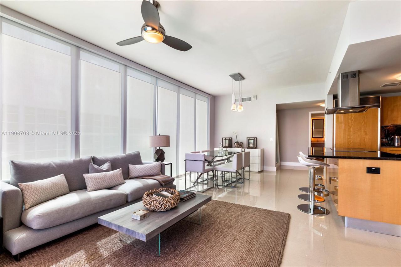 6899 Collins Ave, Unit 1508, Miami Beach, FL 33141 Photo