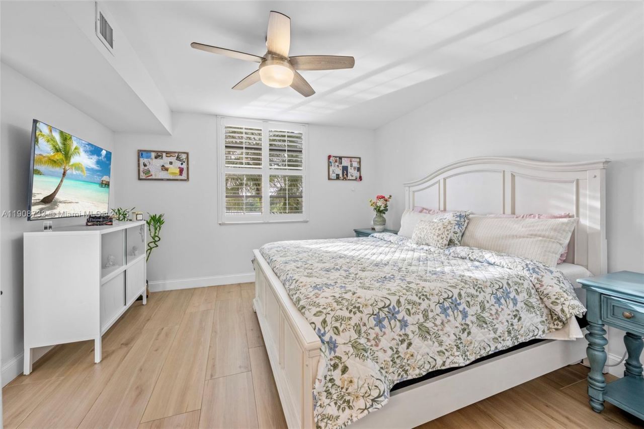 1532 Whitehall Dr, Unit 304, Davie, FL 33324 Photo