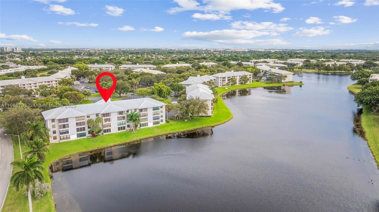 1532 Whitehall Dr, Unit 304, Davie, FL 33324 Photo