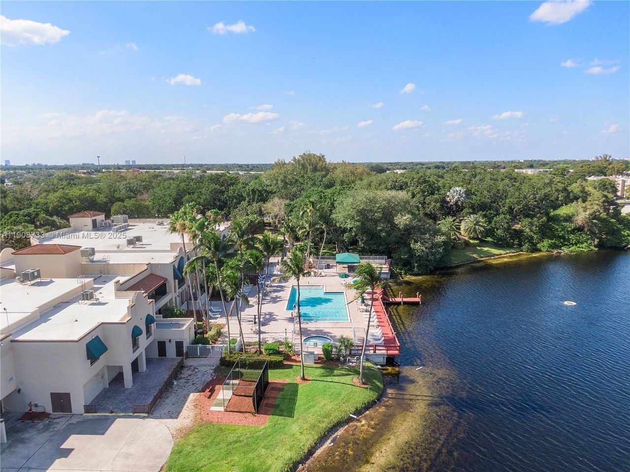 1532 Whitehall Dr, Unit 304, Davie, FL 33324 Photo