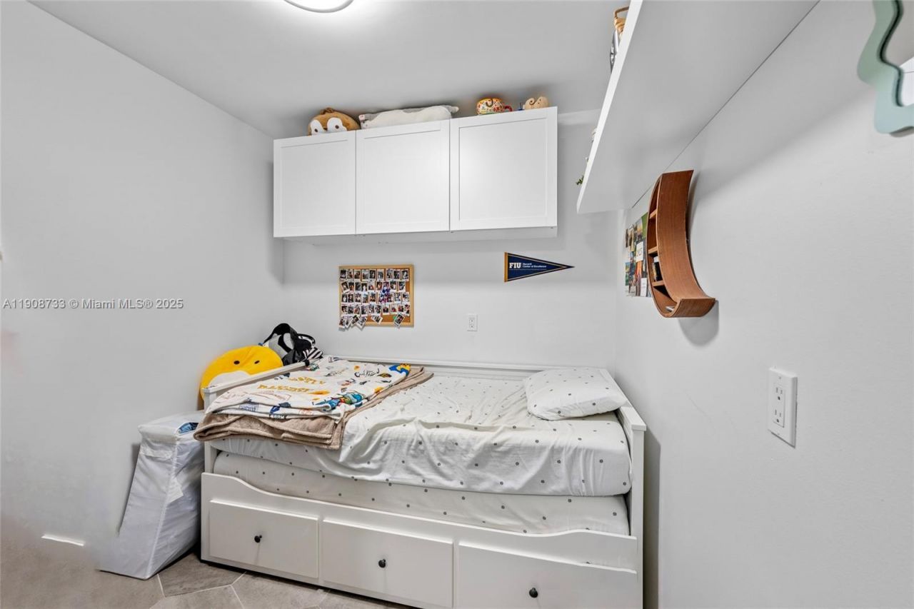 1532 Whitehall Dr, Unit 304, Davie, FL 33324 Photo