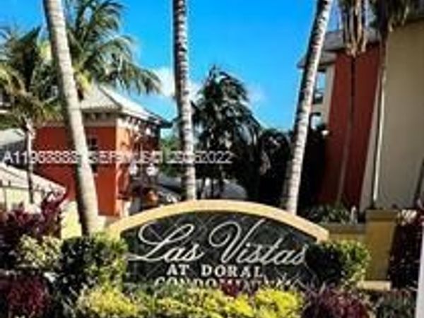 8290 Lake Dr, Unit 426, Doral, FL 33166