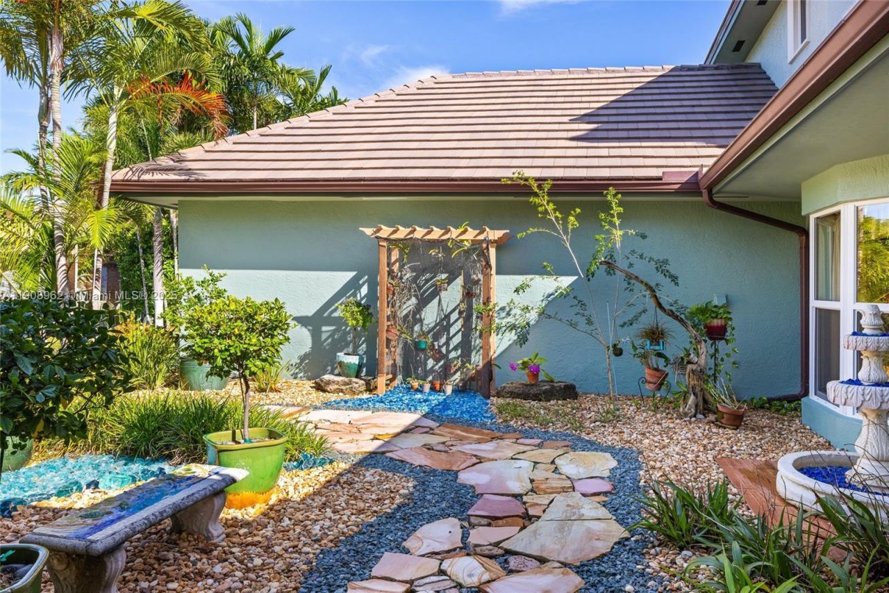 70 Bay Colony Ln, Fort Lauderdale, FL 33308 Photo