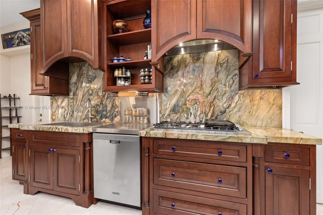 70 Bay Colony Ln, Fort Lauderdale, FL 33308 Photo