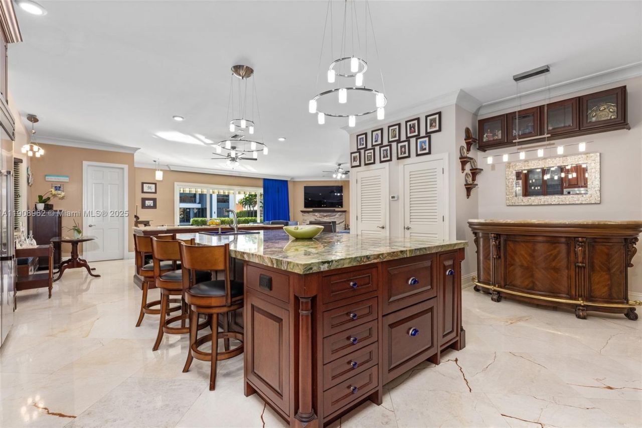 70 Bay Colony Ln, Fort Lauderdale, FL 33308 Photo