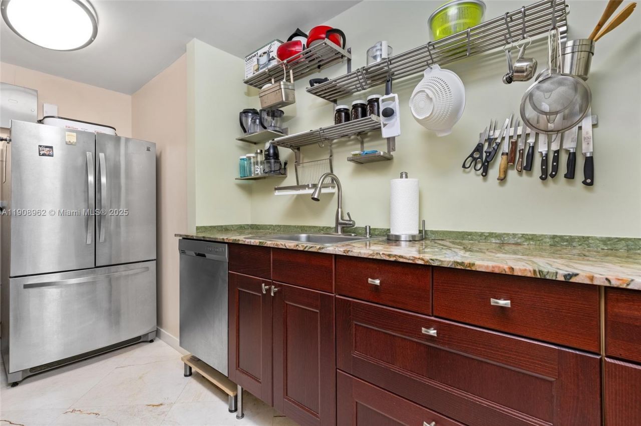 70 Bay Colony Ln, Fort Lauderdale, FL 33308 Photo